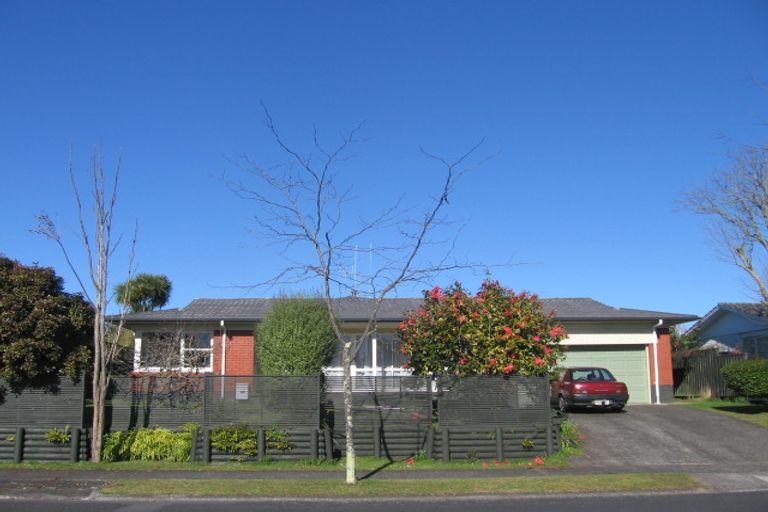 Photo of property in 12 Hillary Street, Chedworth, Hamilton, 3210