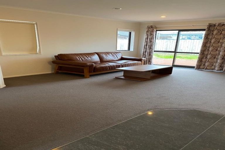 Photo of property in 6 Astelia Lane, Rototuna North, Hamilton, 3210