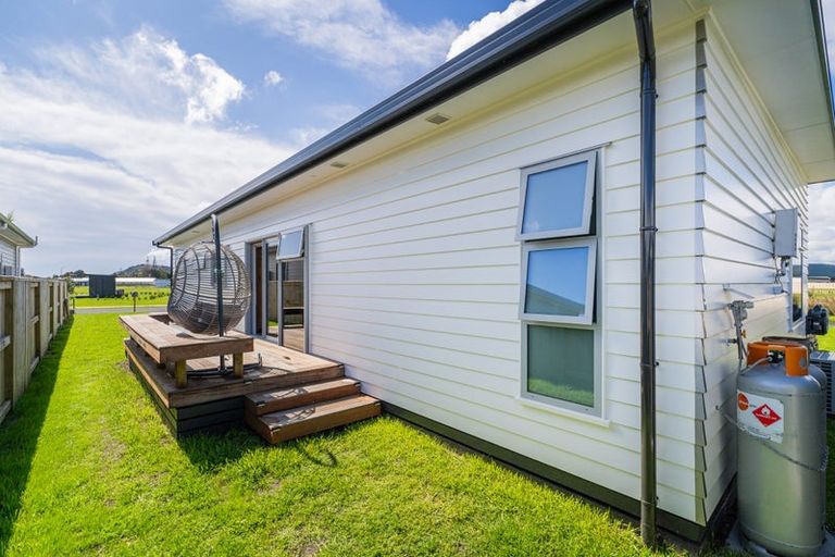 Photo of property in 110 Hamiora Street, Matarangi, 3592