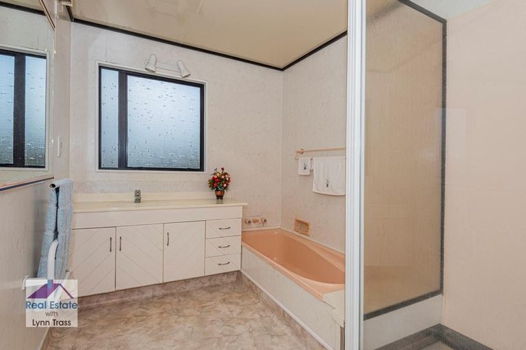 Photo of property in 42 Kiwi Avenue, Maunu, Whangarei, 0110