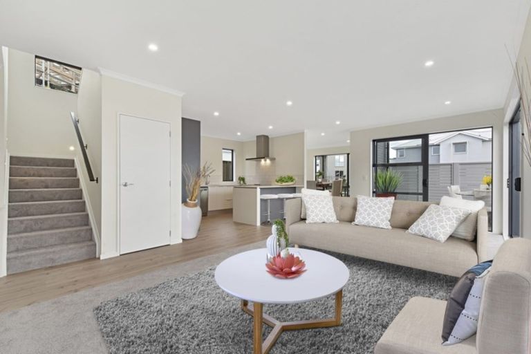 Photo of property in 9 Vincent Mcgrath Crescent, Swanson, Auckland, 0614