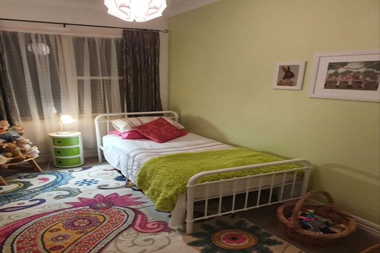 Photo of property in 4 Railway Terrace, Ohau, Levin, 5570