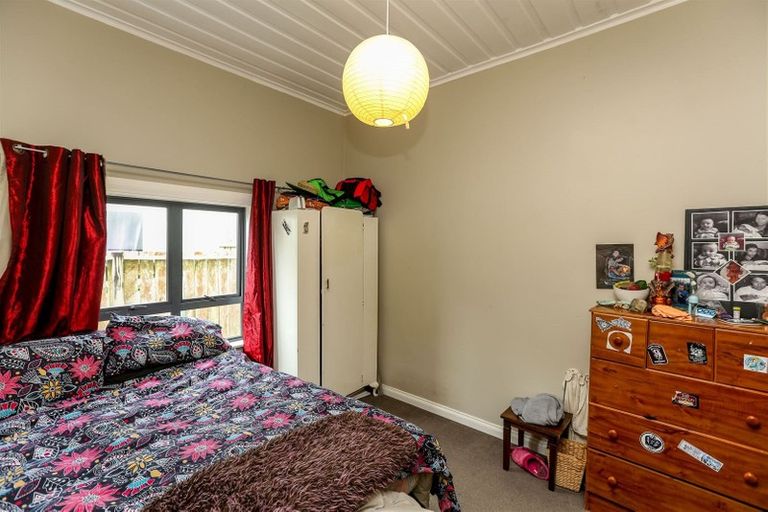 Photo of property in 14 Karamu Street, Strandon, New Plymouth, 4312