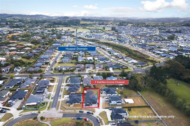 Photo of property in 7 Kahika Grove, Huapai, Kumeu, 0810