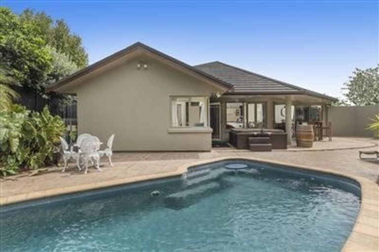 Photo of property in 6 Orchid Place, Ohauiti, Tauranga, 3112