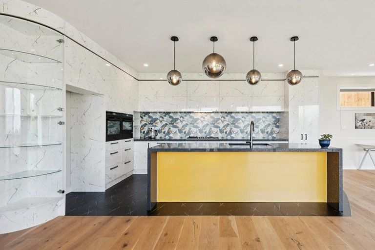 Photo of property in 645-649 South Titirangi Road, Titirangi, Auckland, 0604