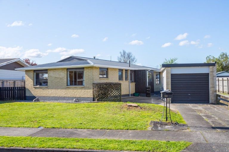 Photo of property in 20 Fisher Place, Carterton, 5713