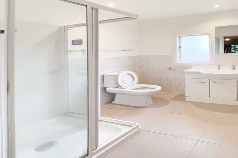 Photo of property in 34 Titirangi Road, New Lynn, Auckland, 0600