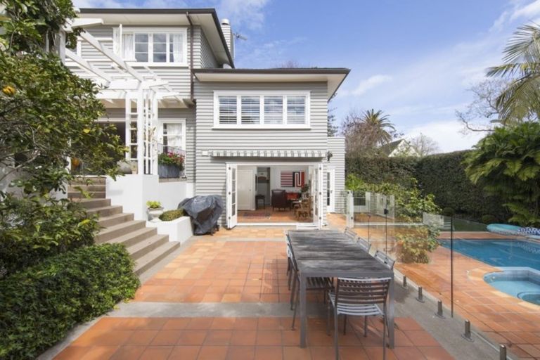 Photo of property in 128 St Stephens Avenue, Parnell, Auckland, 1052