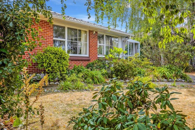 Photo of property in 1 Deepdale Street, Burnside, Christchurch, 8053