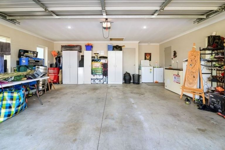Photo of property in 14 Stonebridge Park Drive, Holdens Bay, Rotorua, 3010