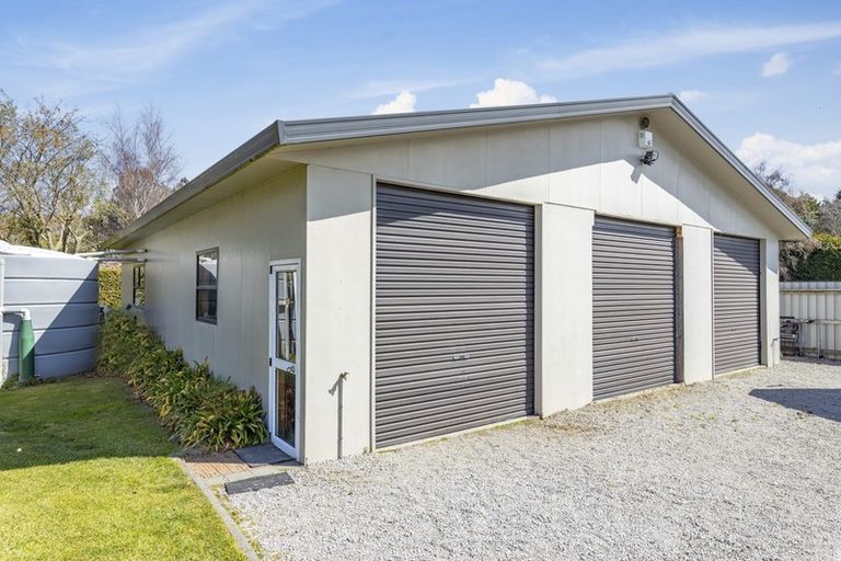 Photo of property in 93 Acacia Heights Drive, Acacia Bay, Taupo, 3385