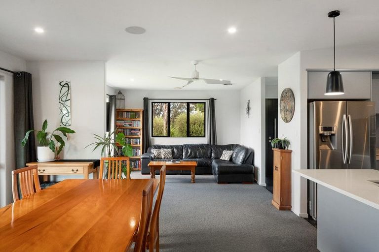 Photo of property in 12 Noble Johnston Drive, Katikati, 3129