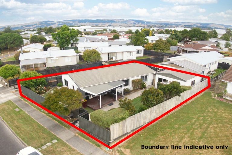 Photo of property in 17 Cargill Grove, Kelvin Grove, Palmerston North, 4414