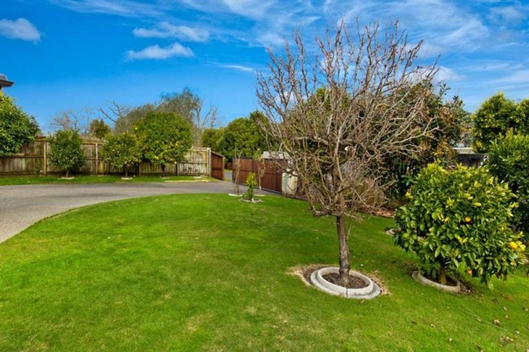 Photo of property in 52 Rame Road, Greenhithe, Auckland, 0632