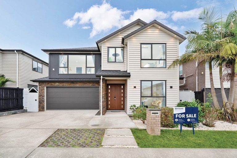 Photo of property in 11 Castlebane Drive, Flat Bush, Auckland, 2019