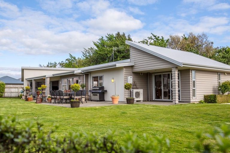 Photo of property in 132 Guy Street, Dannevirke, 4930