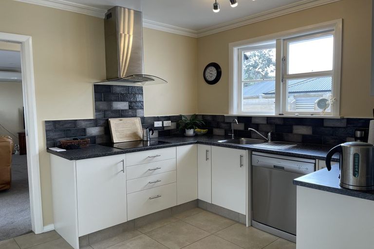 Photo of property in 41 George Street, Levin, 5510