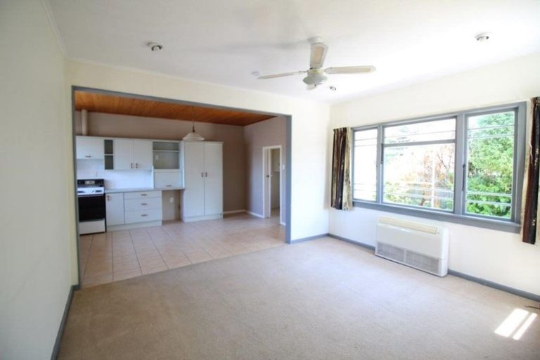 Photo of property in 27 Bullar Street, Grasmere, Invercargill, 9810