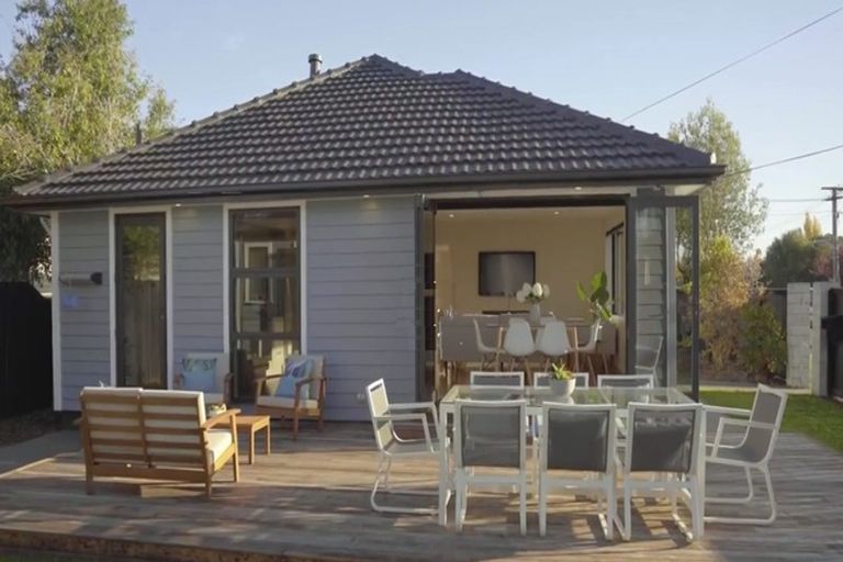 Photo of property in 82 Glenfield Crescent, Mairehau, Christchurch, 8052