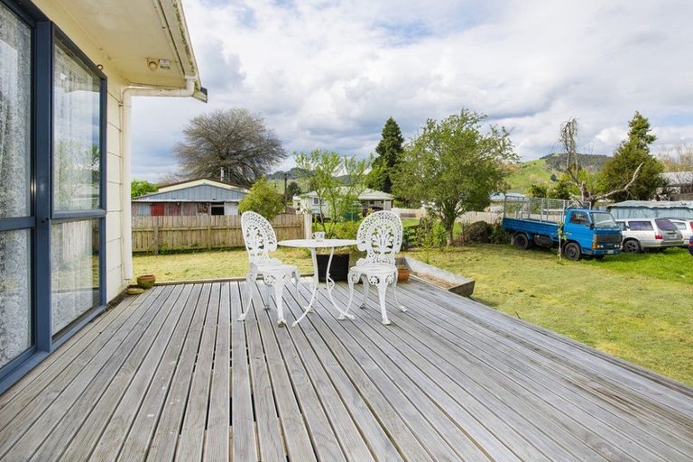 Photo of property in 15 Ioapa Road, Te Karaka, 4022