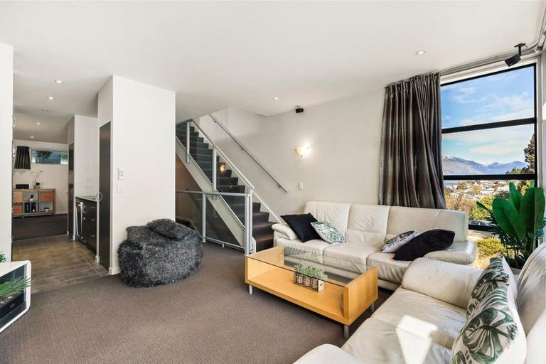 Photo of property in 97 Hallenstein Street, Queenstown, 9300