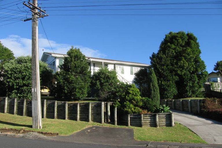 Photo of property in 85 Sunnyside Road, Sunnyvale, Auckland, 0612