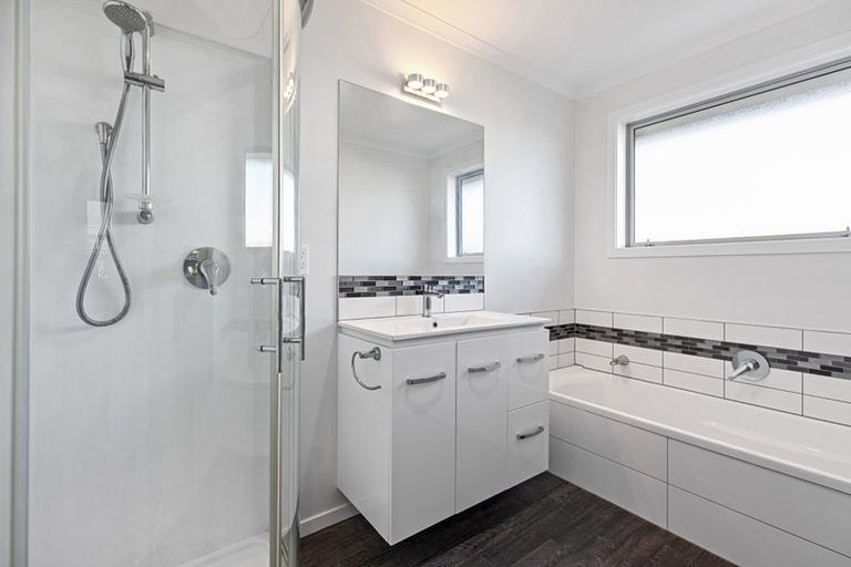 Photo of property in 21 Batty Street, Papamoa Beach, Papamoa, 3118