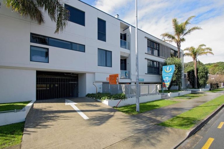 Photo of property in Atlas Apartments, 17/49 Maunganui Road, Mount Maunganui, 3116