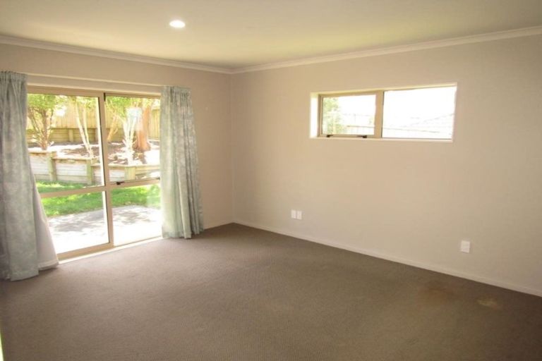 Photo of property in 127 Kirton Drive, Riverstone Terraces, Upper Hutt, 5018
