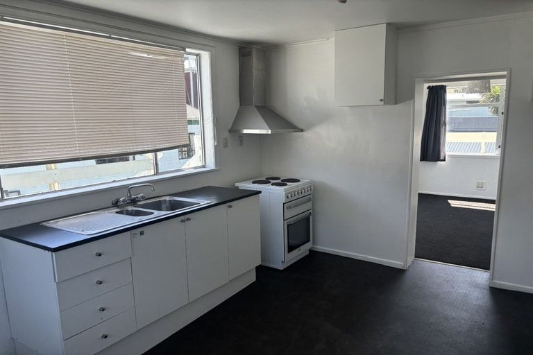 Photo of property in 512 Adelaide Road, Berhampore, Wellington, 6023