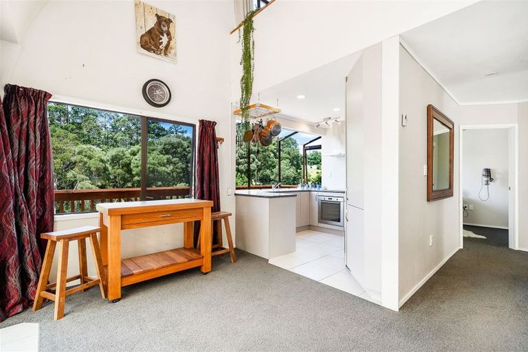 Photo of property in 307 Whananaki North Road, Opuawhanga, Hikurangi, 0181