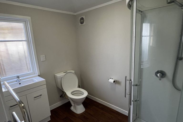 Photo of property in 38 Long Melford Road, Awapuni, Palmerston North, 4412