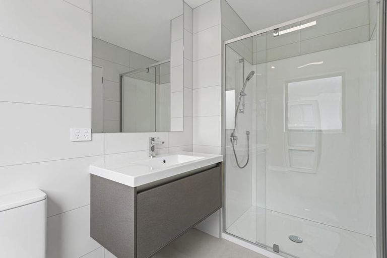 Photo of property in 16 Riria Crescent, Takanini, 2112