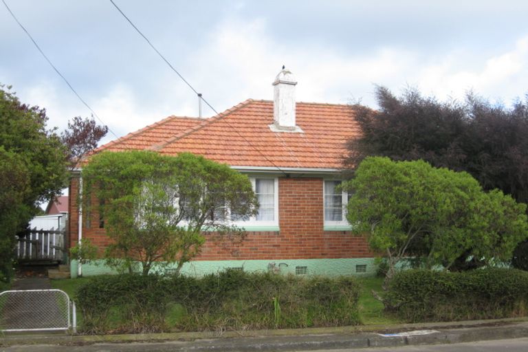 Photo of property in 2 Lincoln Place, Levin, 5510