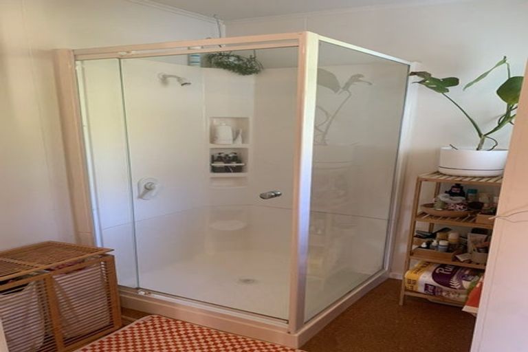 Photo of property in 46 Wellington Road, Paekakariki, 5034