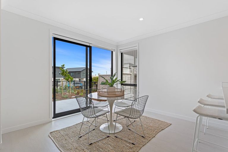 Photo of property in 10 Nuku Place, Manurewa, Auckland, 2102