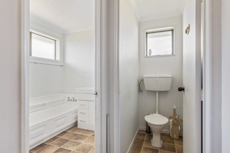 Photo of property in 26 Dillon Drive, Bell Block, New Plymouth, 4312