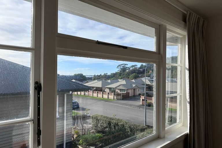 Photo of property in 36 Aratoro Place, Mount Pleasant, Christchurch, 8081