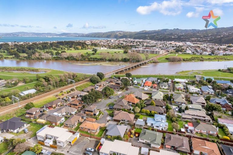 Photo of property in 19 Richmond Grove, Woburn, Lower Hutt, 5010