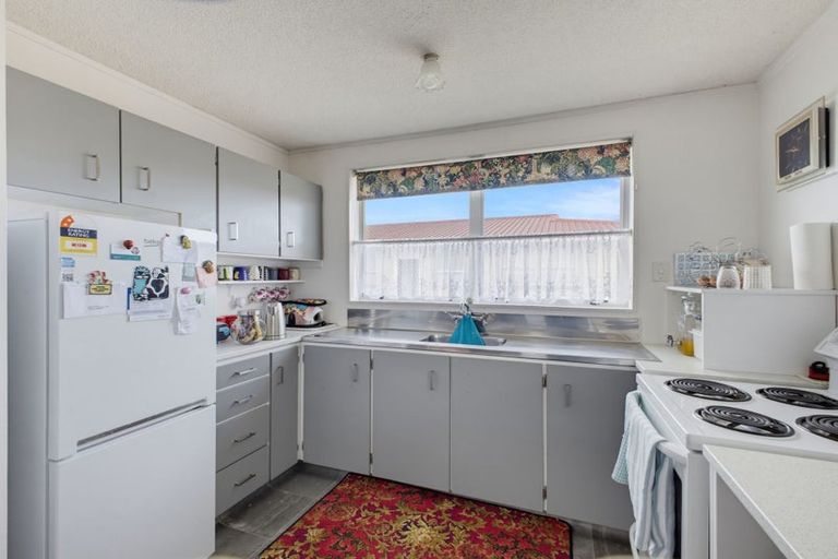 Photo of property in 84 Broadway, Stratford, 4332