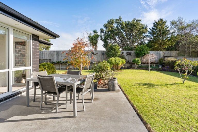 Photo of property in 20 Stace Hopper Drive, One Tree Point, 0118