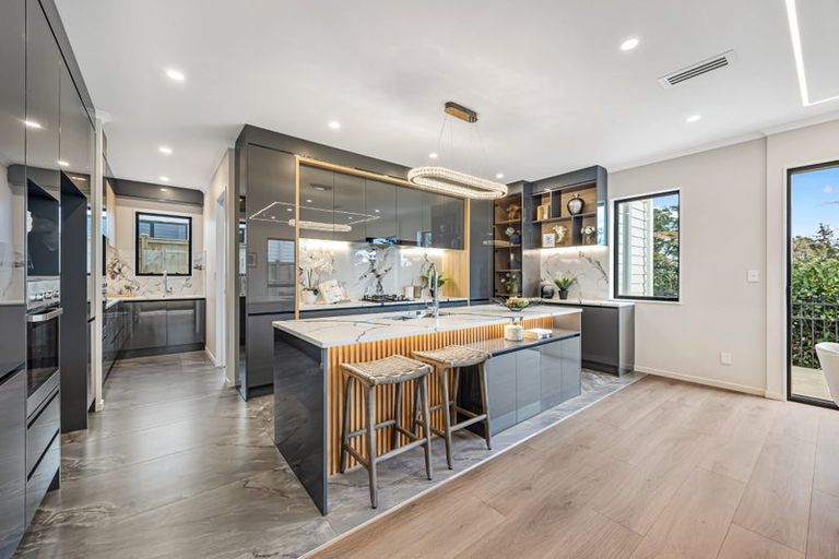 Photo of property in 21 Puia Street, Papatoetoe, 2025