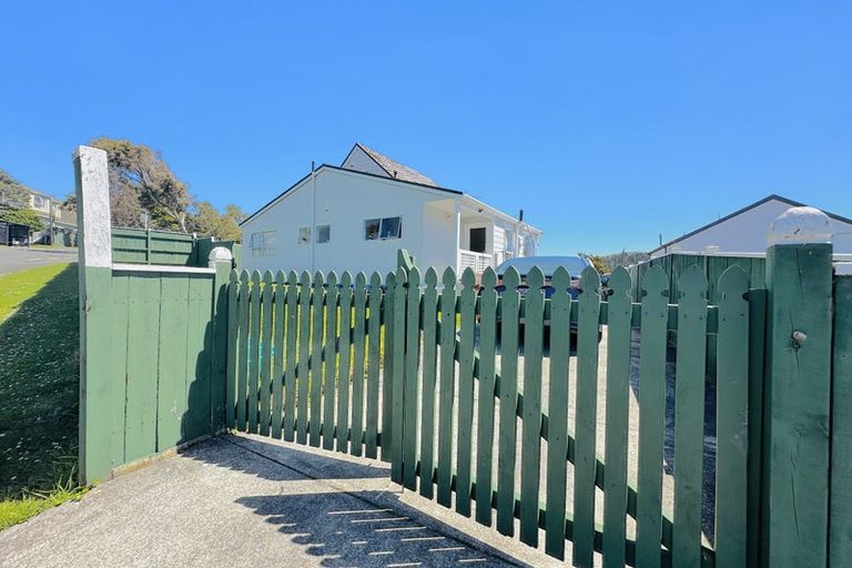 Photo of property in 22 Abilene Crescent, Churton Park, Wellington, 6037