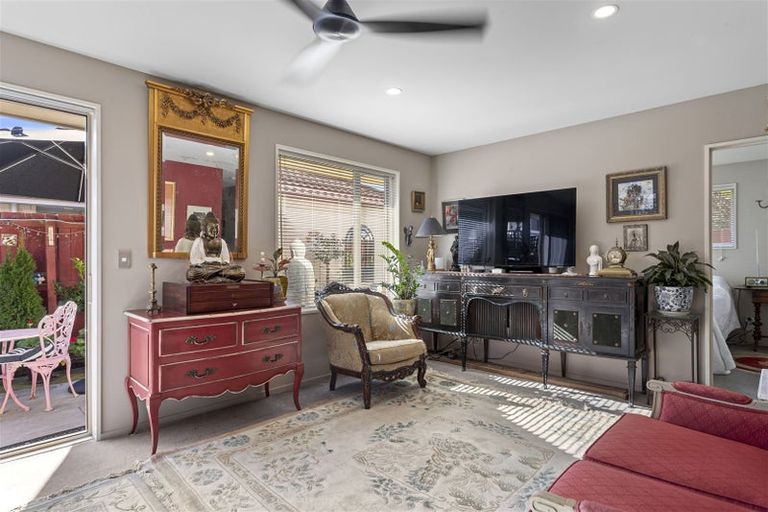 Photo of property in 2/19 Orontes Street, Shirley, Christchurch, 8013