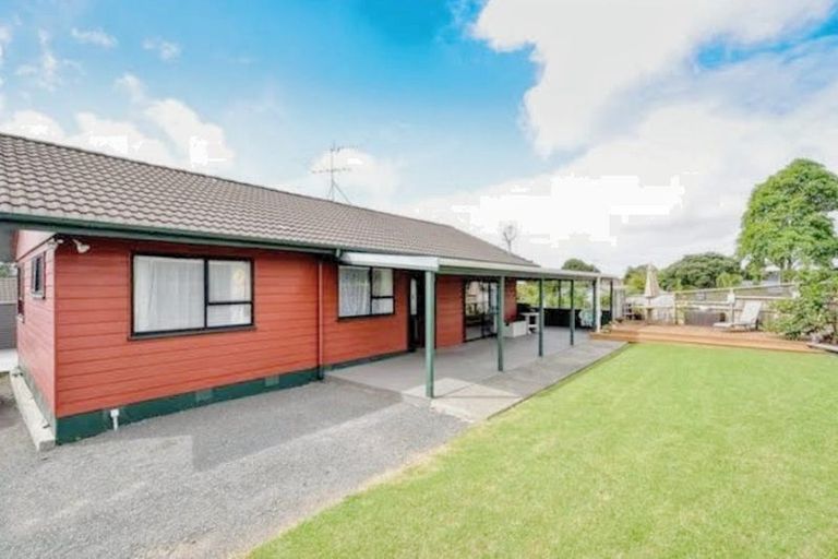 Photo of property in 81 Pupuke Road, Northcote, Auckland, 0627