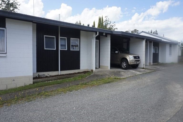 Photo of property in 2 Barnett Street, Putaruru, 3411