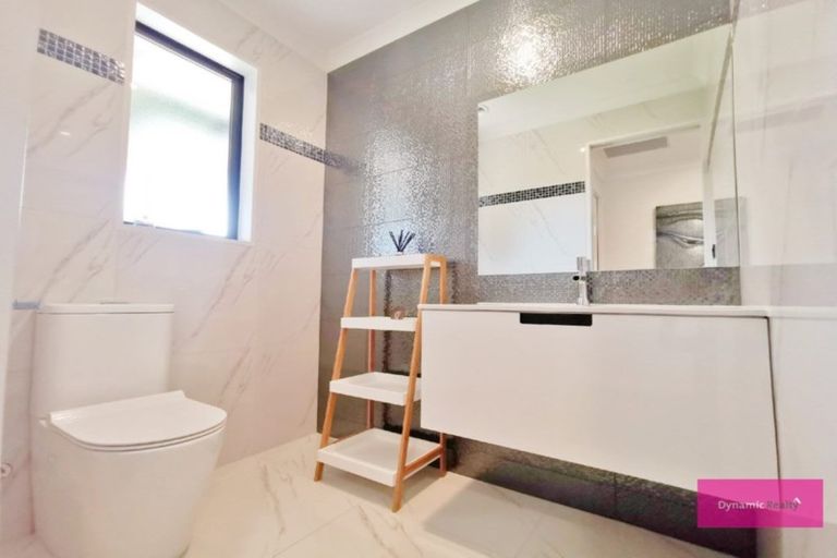 Photo of property in 10 Bronco Drive, Aidanfield, Christchurch, 8025