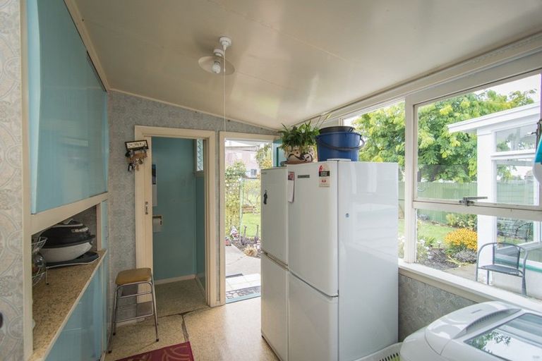 Photo of property in 37 Raymond Street, West End, Timaru, 7910