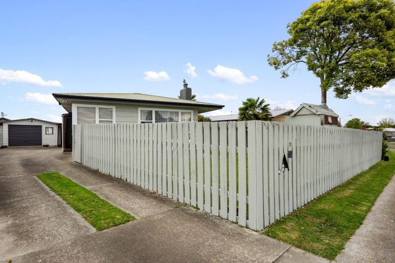 Photo of property in 23 Southwark Avenue, Tamatea, Napier, 4112
